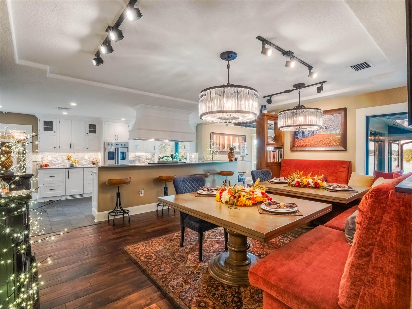 1945 OVERLOOK DR, MOUNT DORA, FL, 32757