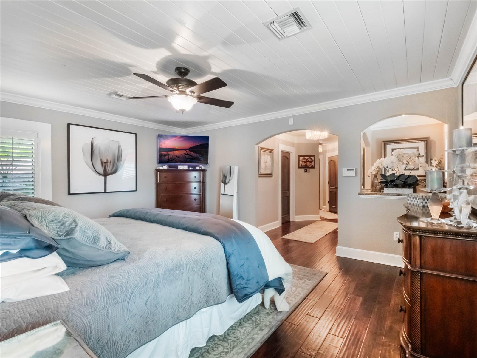 1945 OVERLOOK DR, MOUNT DORA, FL, 32757