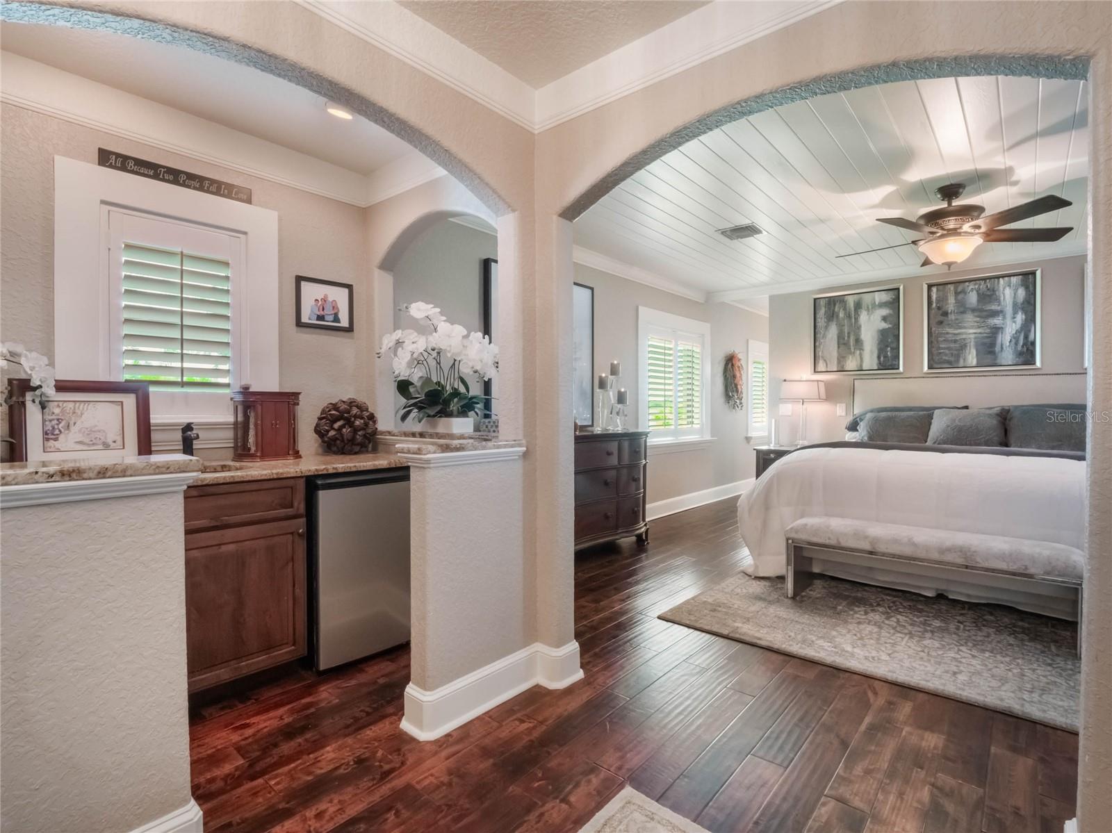 1945 OVERLOOK DR, MOUNT DORA, FL, 32757