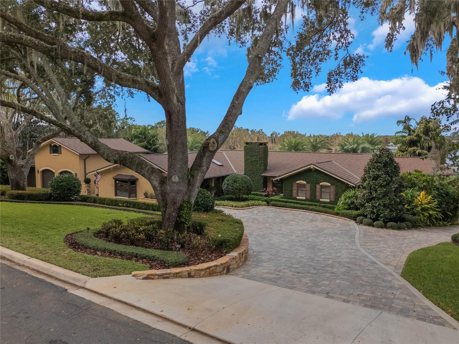 1945 OVERLOOK DR, MOUNT DORA, FL, 32757