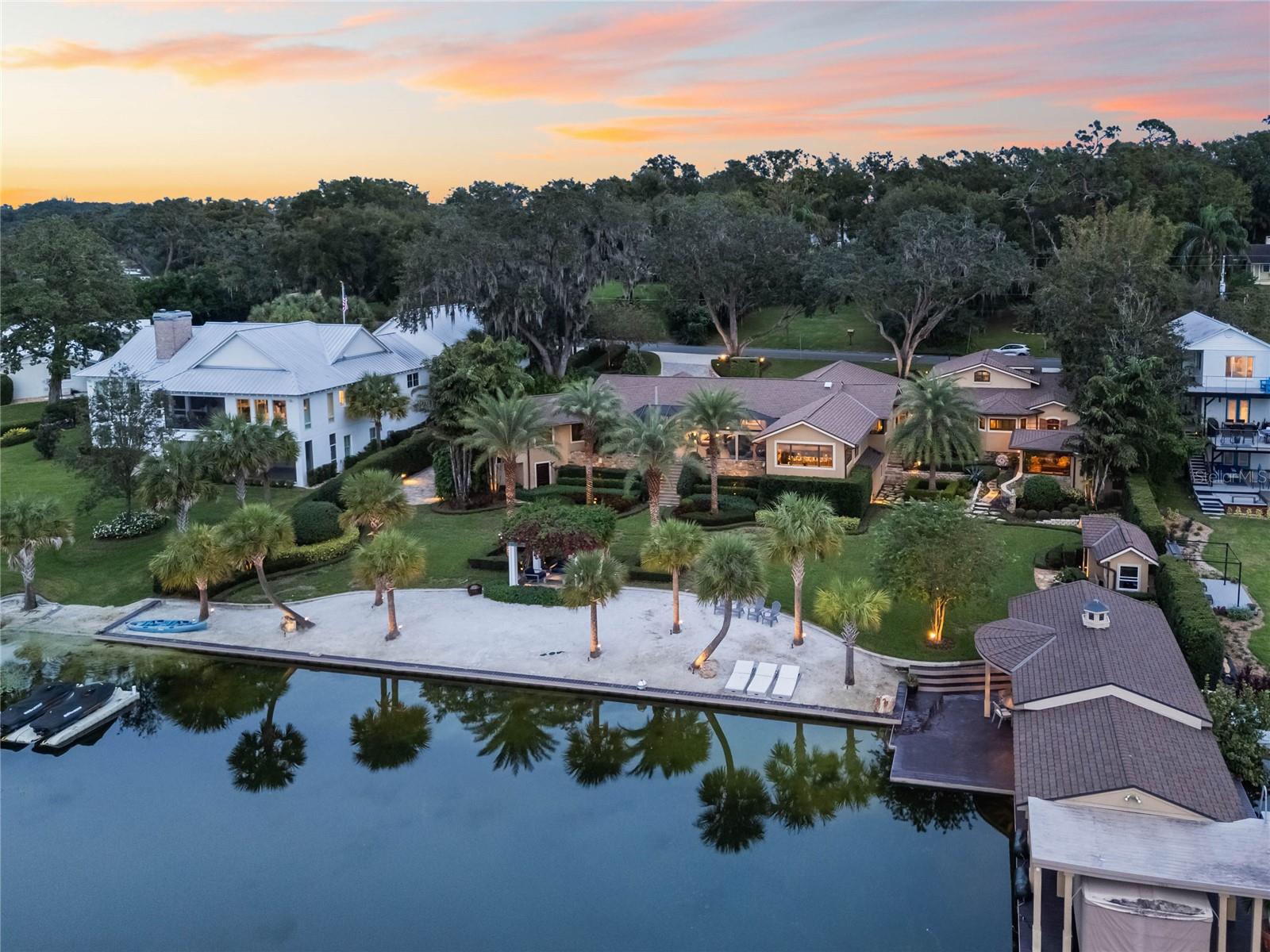 1945 OVERLOOK DR, MOUNT DORA, FL, 32757