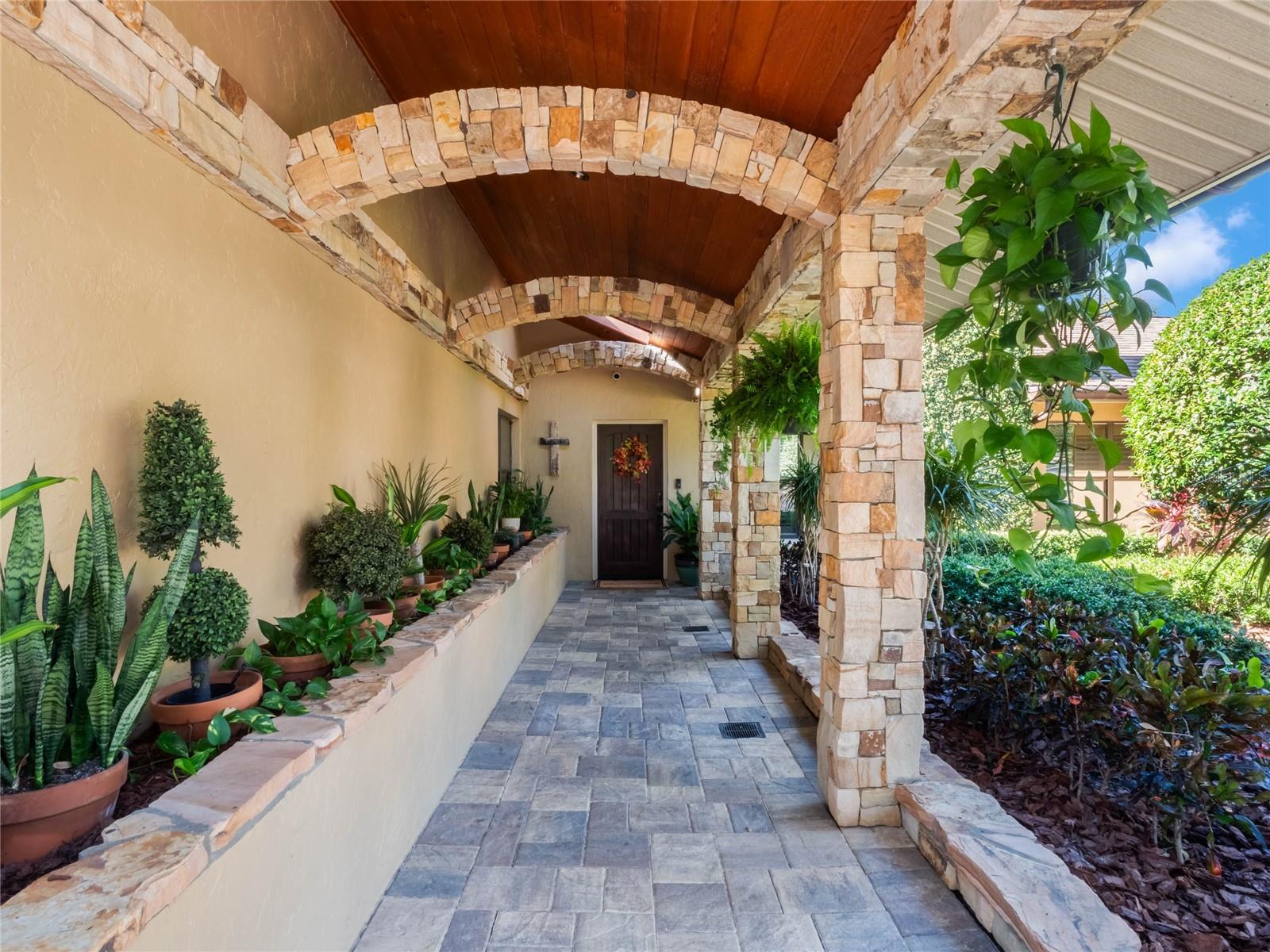 1945 OVERLOOK DR, MOUNT DORA, FL, 32757