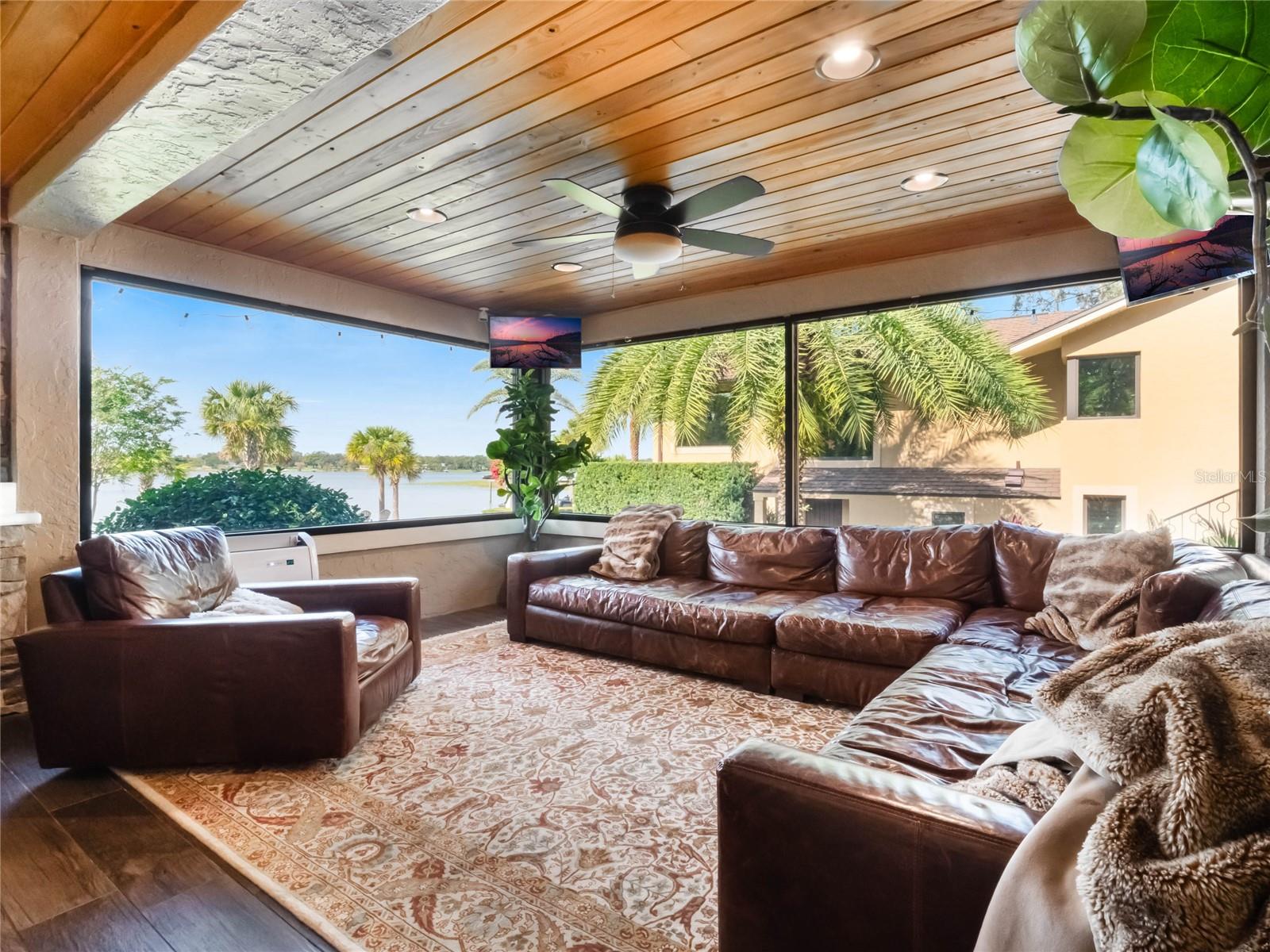 1945 OVERLOOK DR, MOUNT DORA, FL, 32757