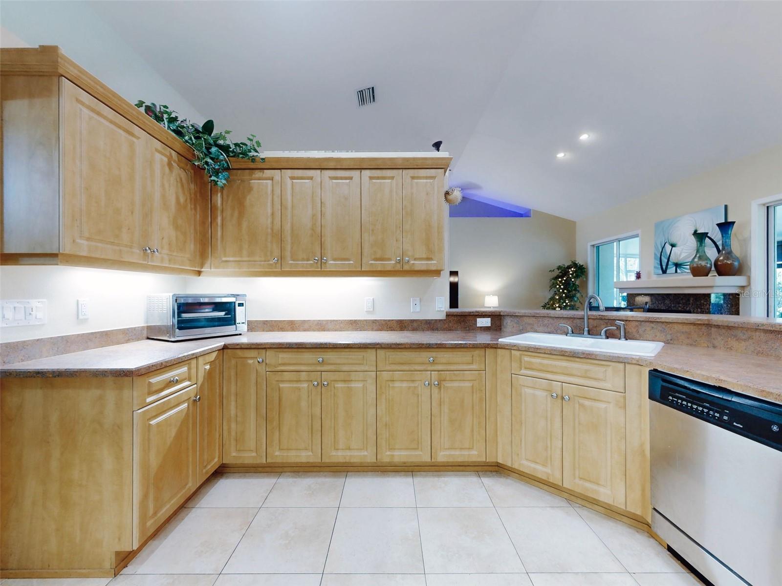 734 ALDENWOOD TRL, NEW SMYRNA BEACH, FL, 32168