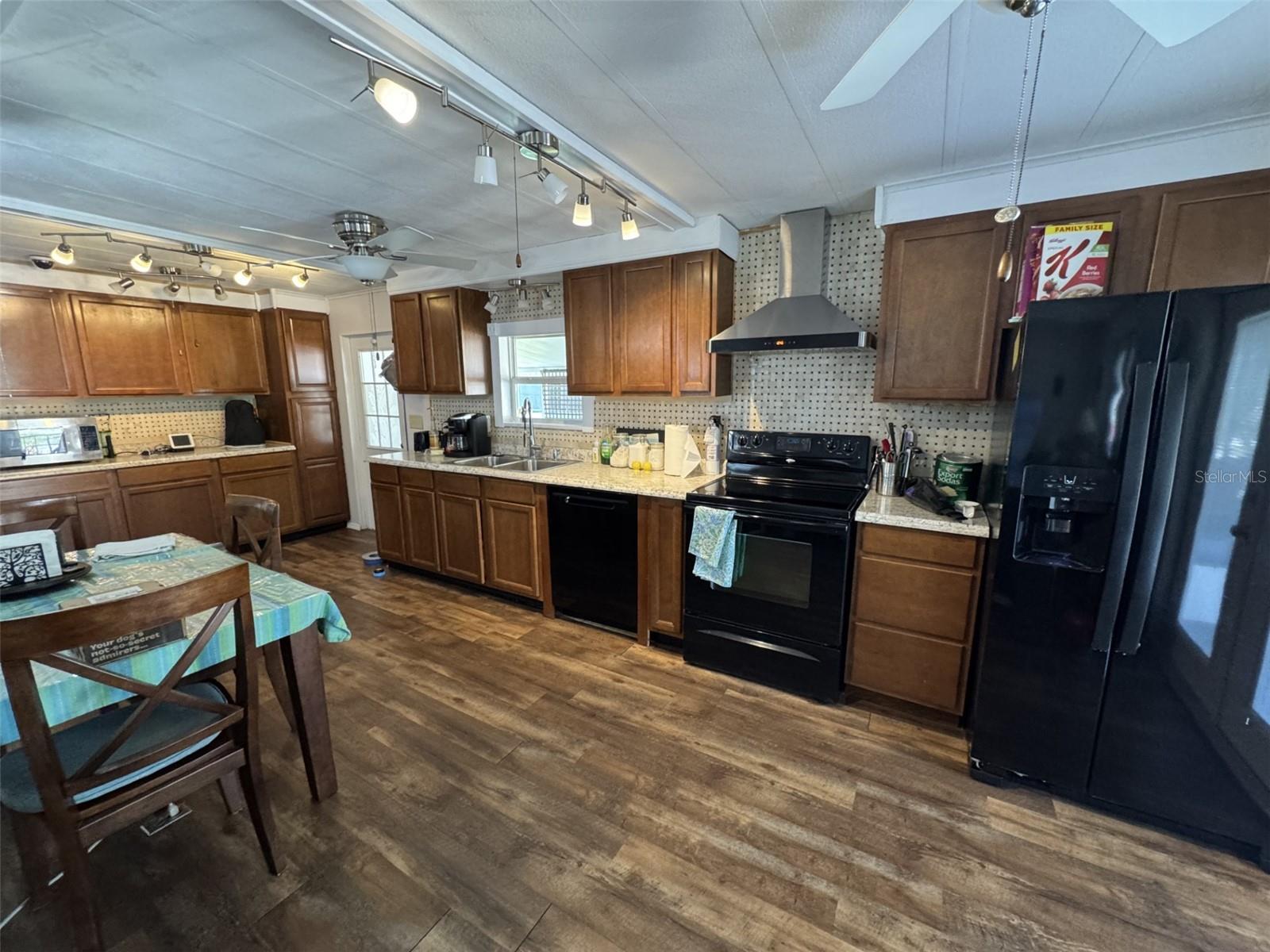 8689 BREEZE HILL DR, LAKE WALES, FL, 33898