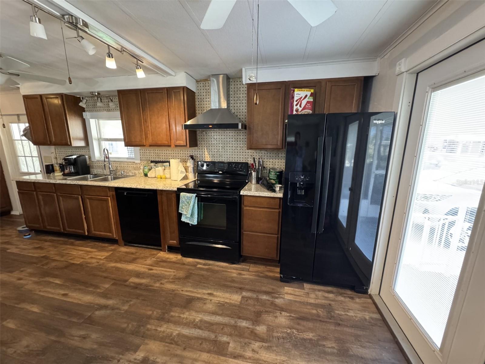 8689 BREEZE HILL DR, LAKE WALES, FL, 33898