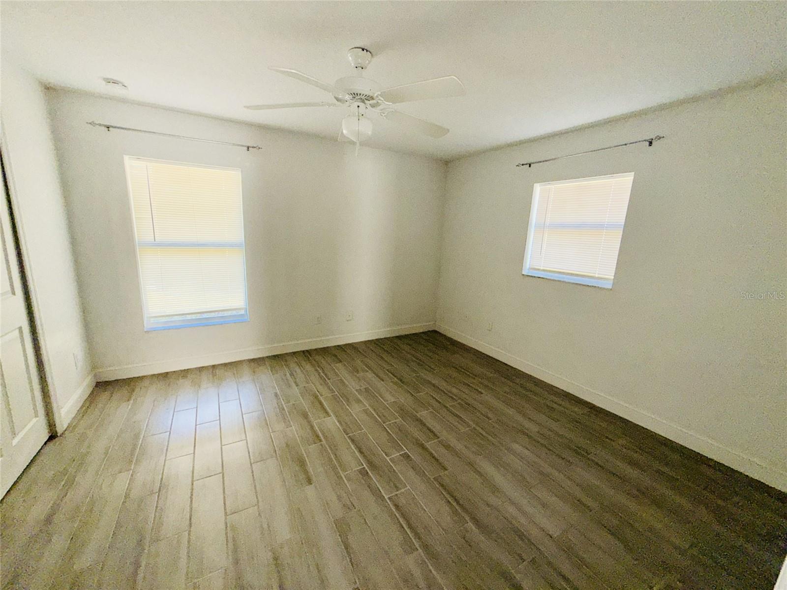 19 W ELLA J GILMORE ST, APOPKA, FL, 32703