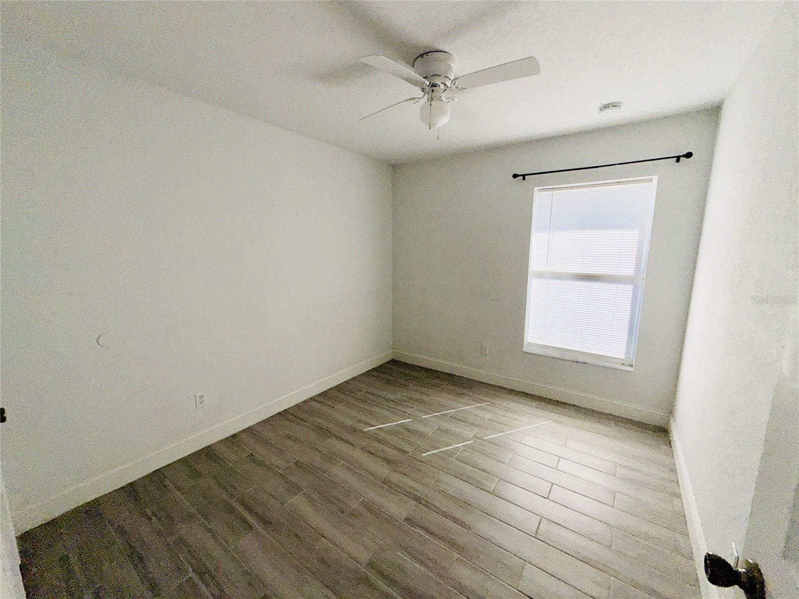 19 W ELLA J GILMORE ST, APOPKA, FL, 32703