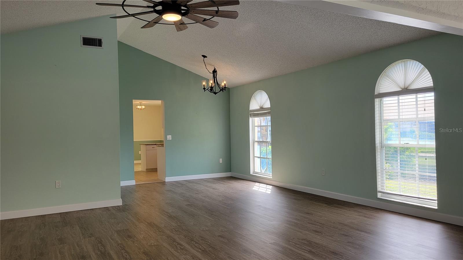 3520 57TH AVENUE CIR W #10, BRADENTON, FL, 34210