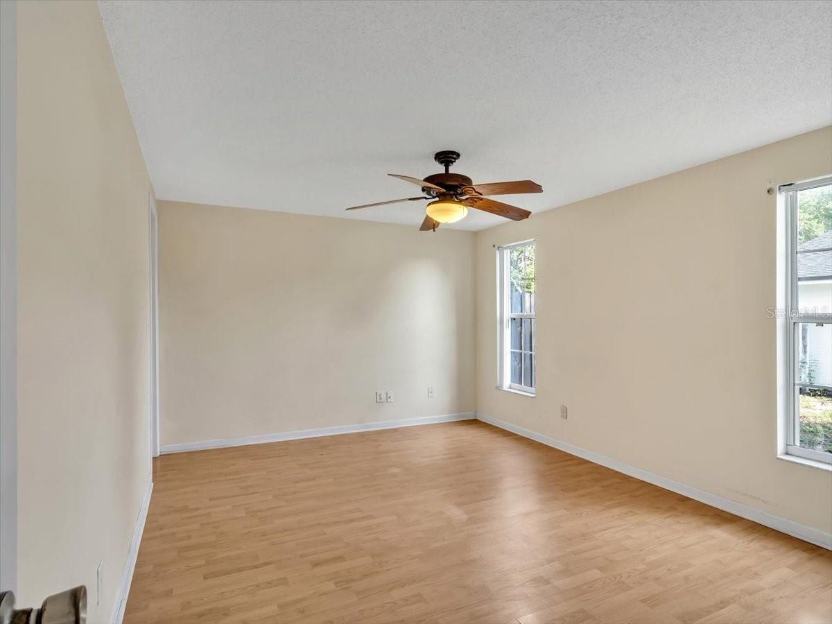 909 KIRKCALDY WAY, VALRICO, FL, 33594