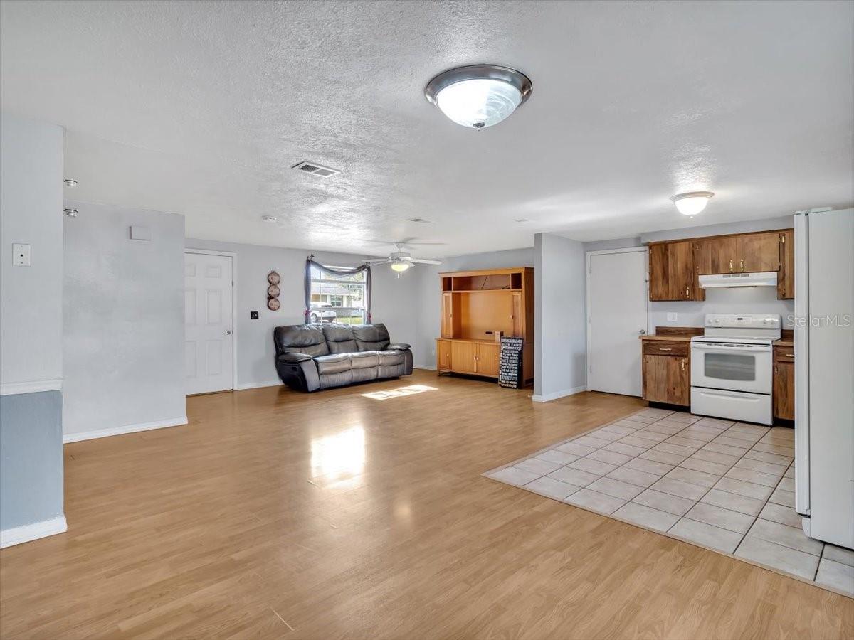 909 KIRKCALDY WAY, VALRICO, FL, 33594