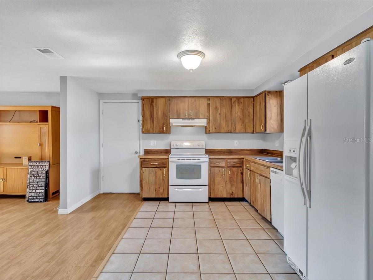 909 KIRKCALDY WAY, VALRICO, FL, 33594