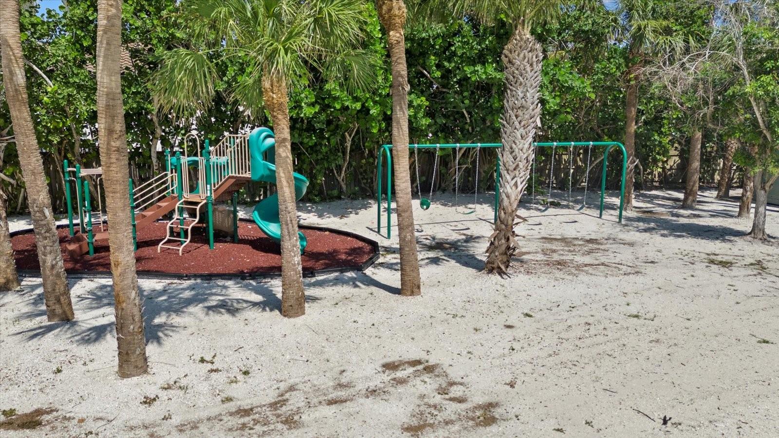8440 SANDERLING RD, SARASOTA, FL, 34242