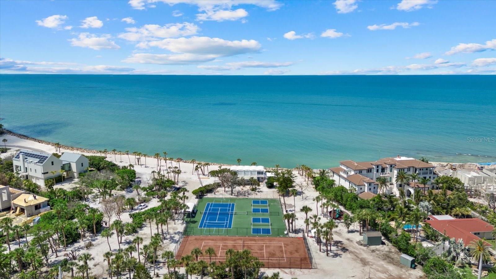 8440 SANDERLING RD, SARASOTA, FL, 34242