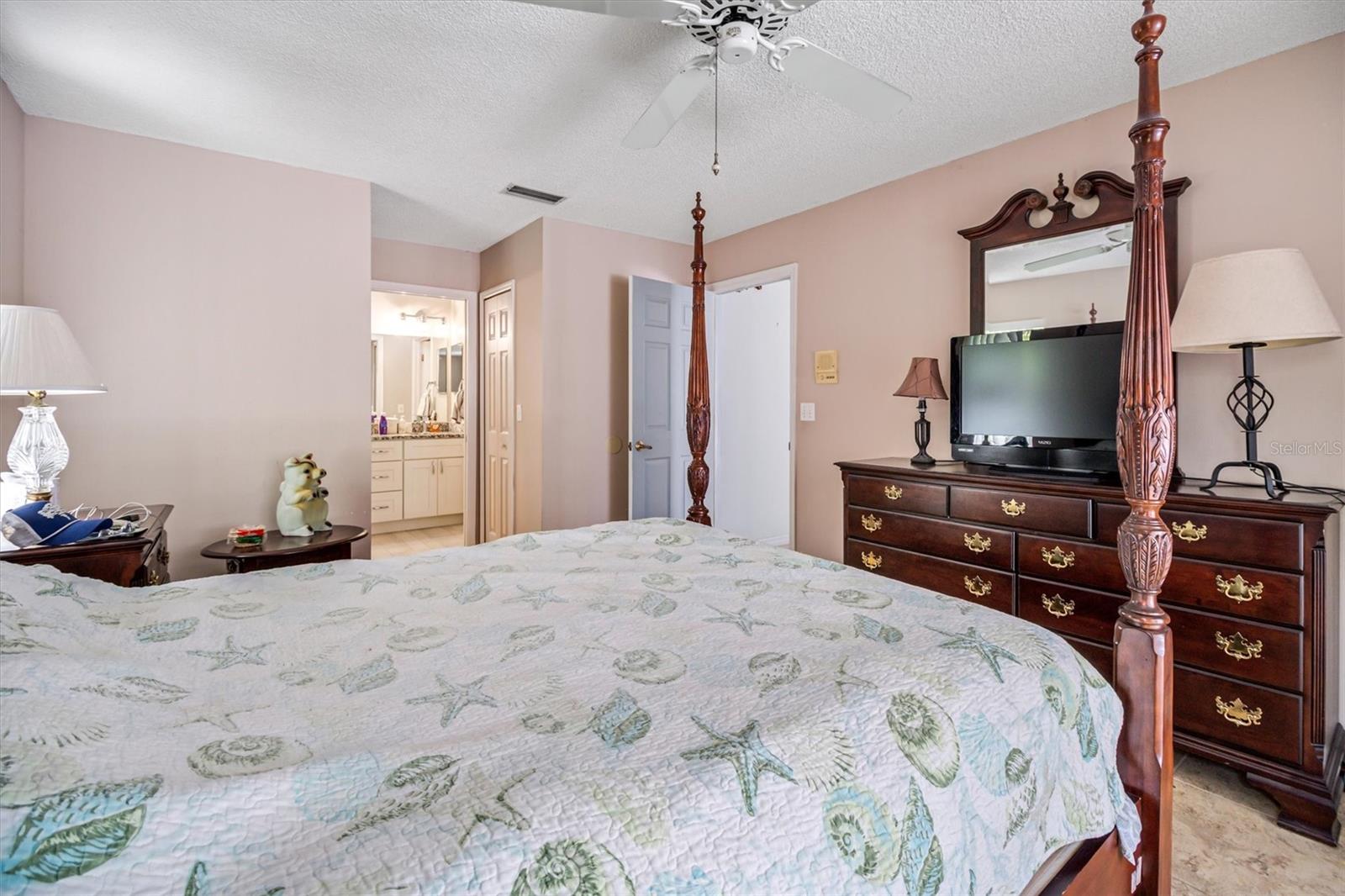 11 WHITE HAVEN LN, PALM COAST, FL, 32164