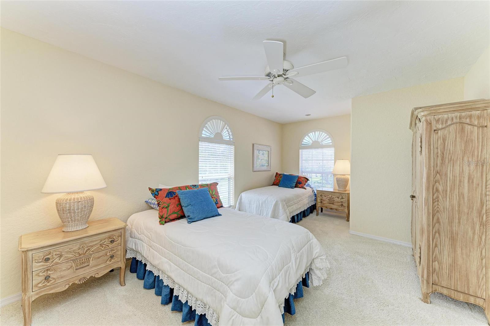 3303 SABAL COVE CIR, LONGBOAT KEY, FL, 34228