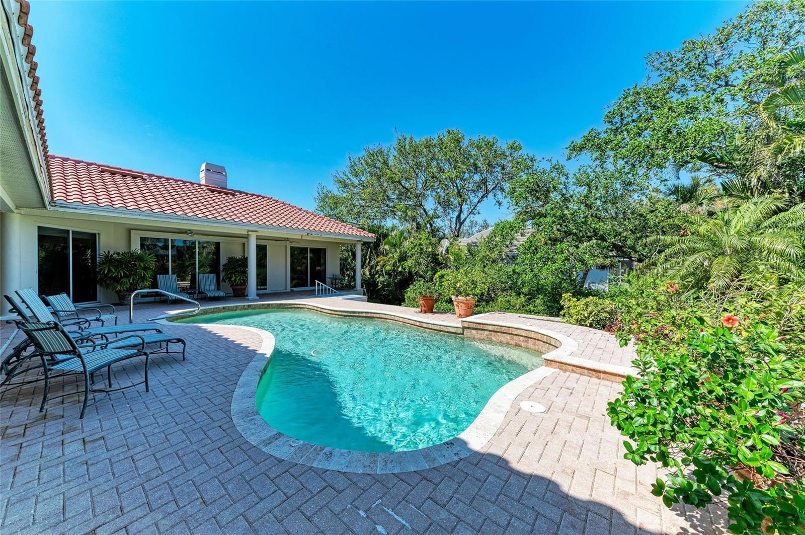 3303 SABAL COVE CIR, LONGBOAT KEY, FL, 34228