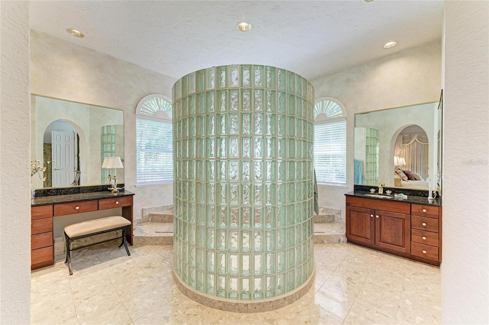 3303 SABAL COVE CIR, LONGBOAT KEY, FL, 34228