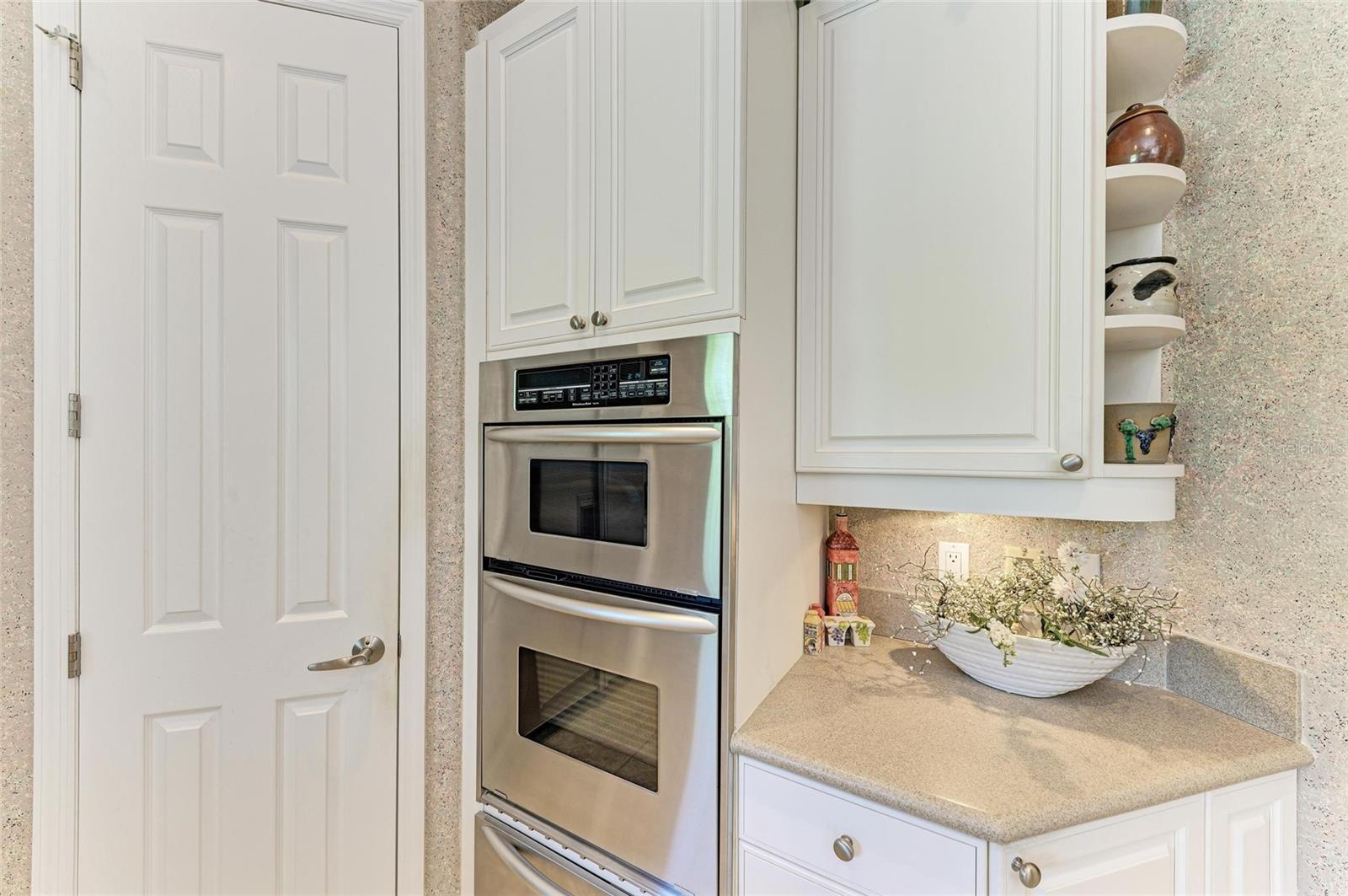 3303 SABAL COVE CIR, LONGBOAT KEY, FL, 34228