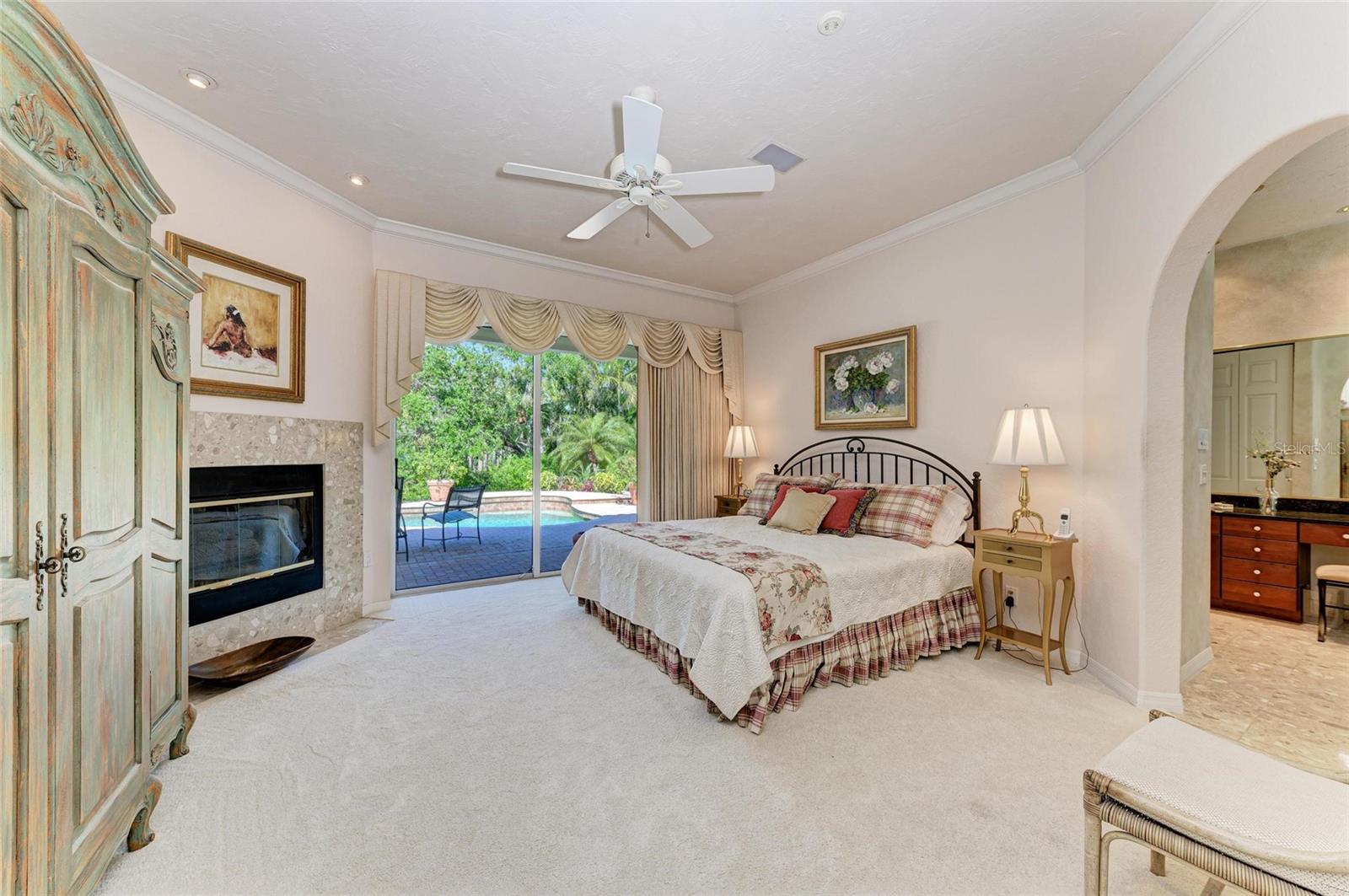 3303 SABAL COVE CIR, LONGBOAT KEY, FL, 34228