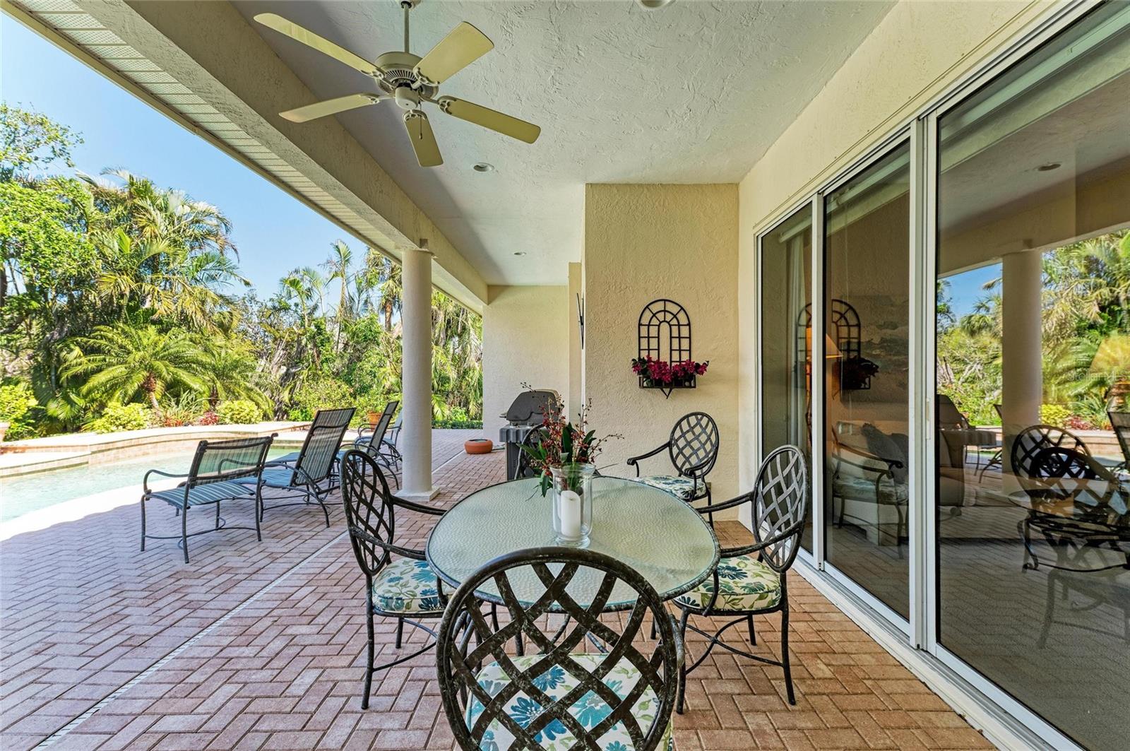 3303 SABAL COVE CIR, LONGBOAT KEY, FL, 34228