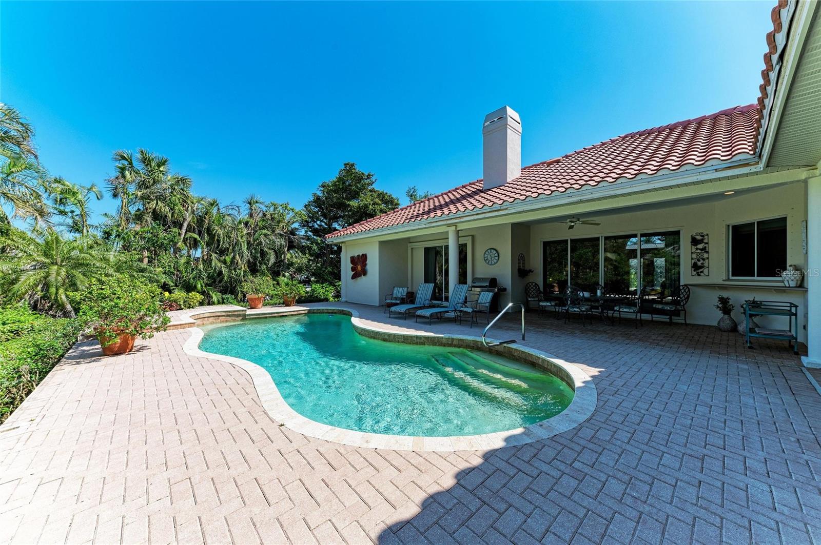 3303 SABAL COVE CIR, LONGBOAT KEY, FL, 34228