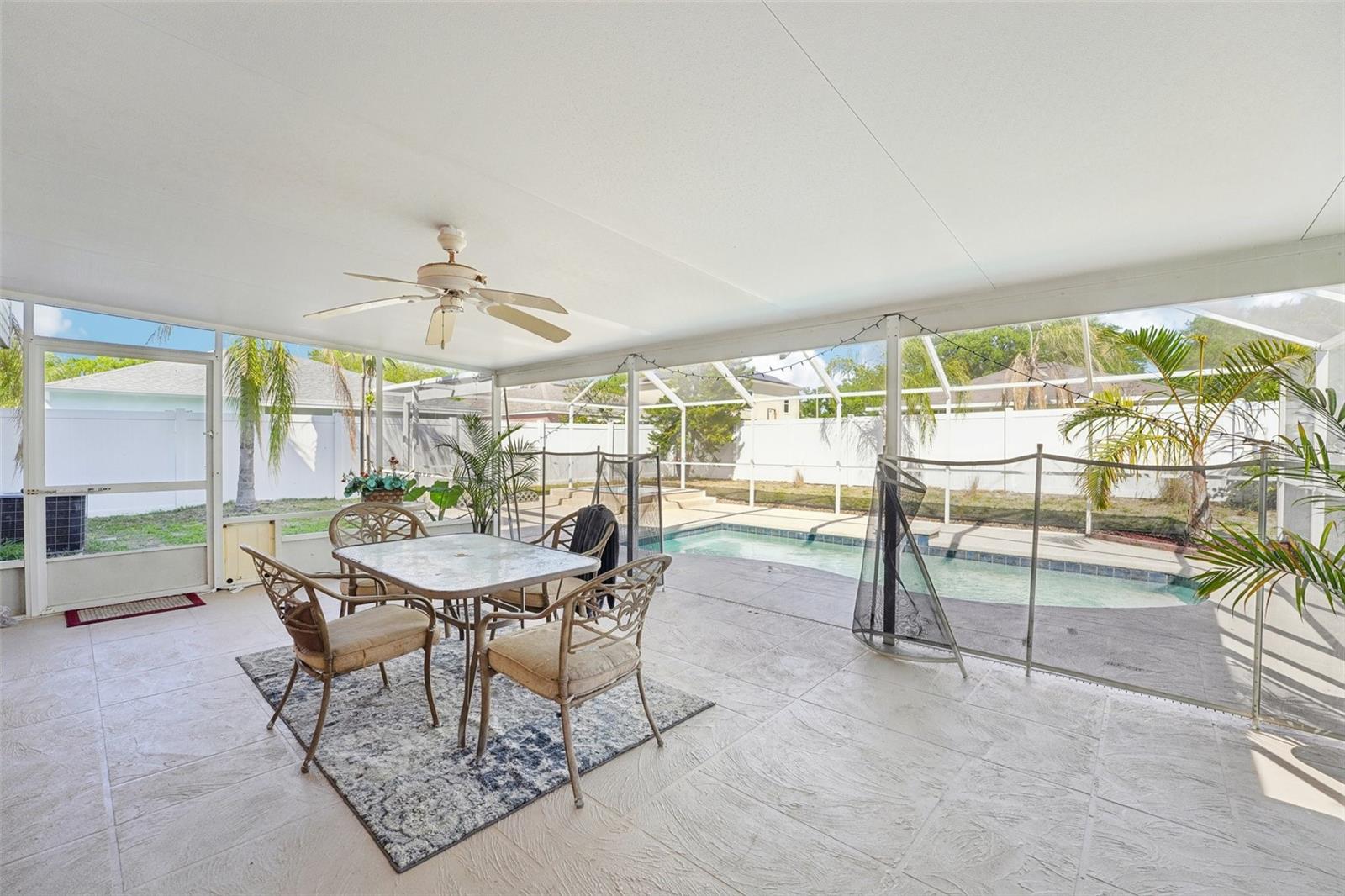 10530 MARONDA DR, RIVERVIEW, FL, 33569
