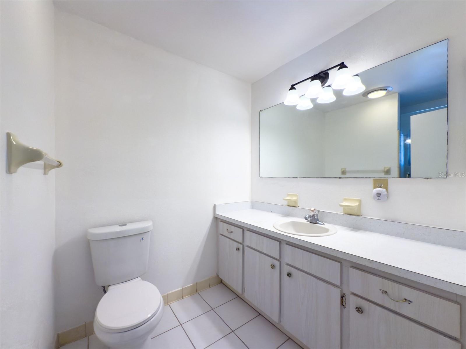 688 ALLEGHENY DR, SUN CITY CENTER, FL, 33573