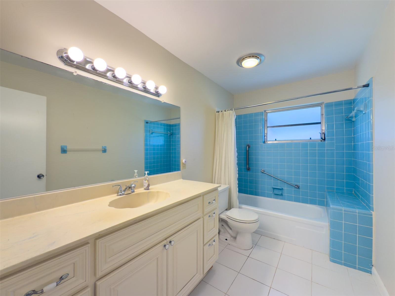 688 ALLEGHENY DR, SUN CITY CENTER, FL, 33573