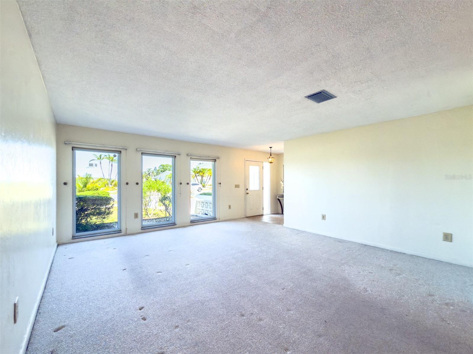 688 ALLEGHENY DR, SUN CITY CENTER, FL, 33573