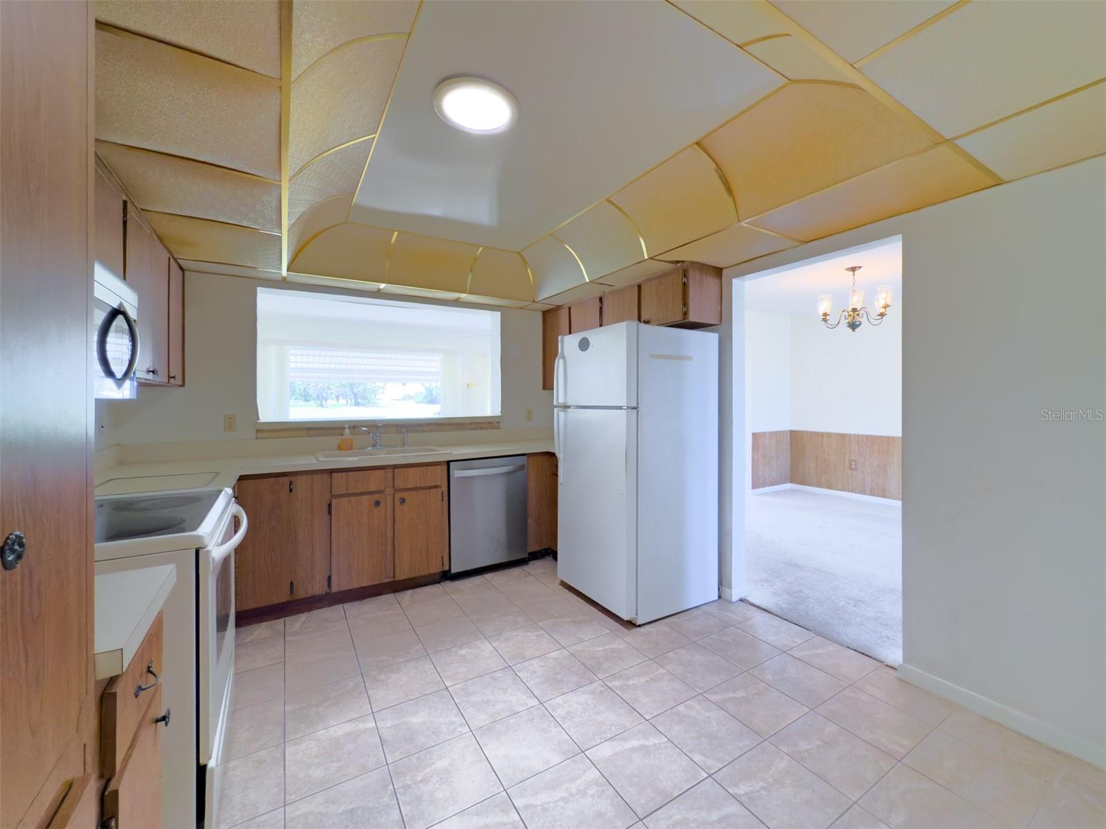 688 ALLEGHENY DR, SUN CITY CENTER, FL, 33573