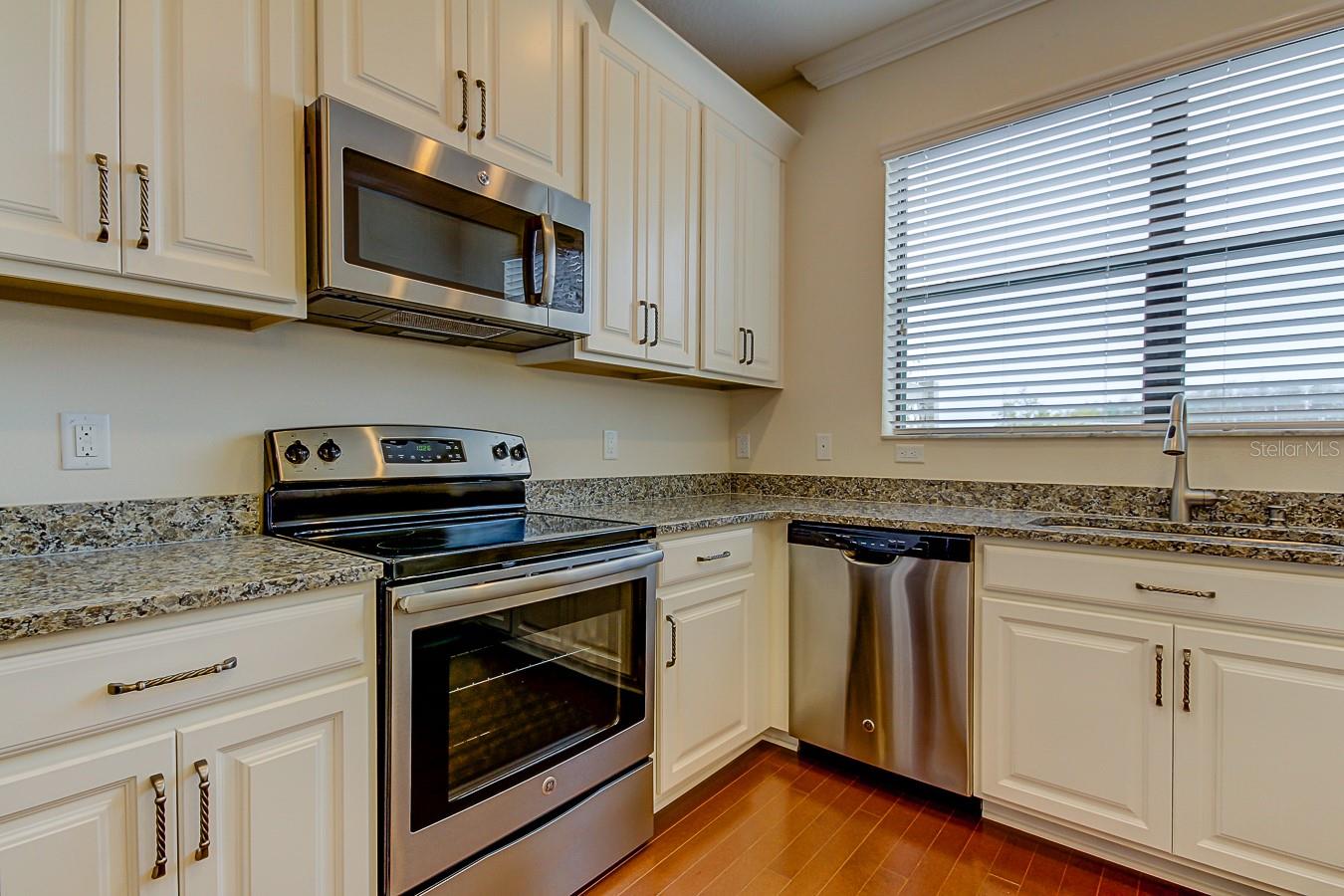11676 CROWNED SPARROW LN, TAMPA, FL, 33626
