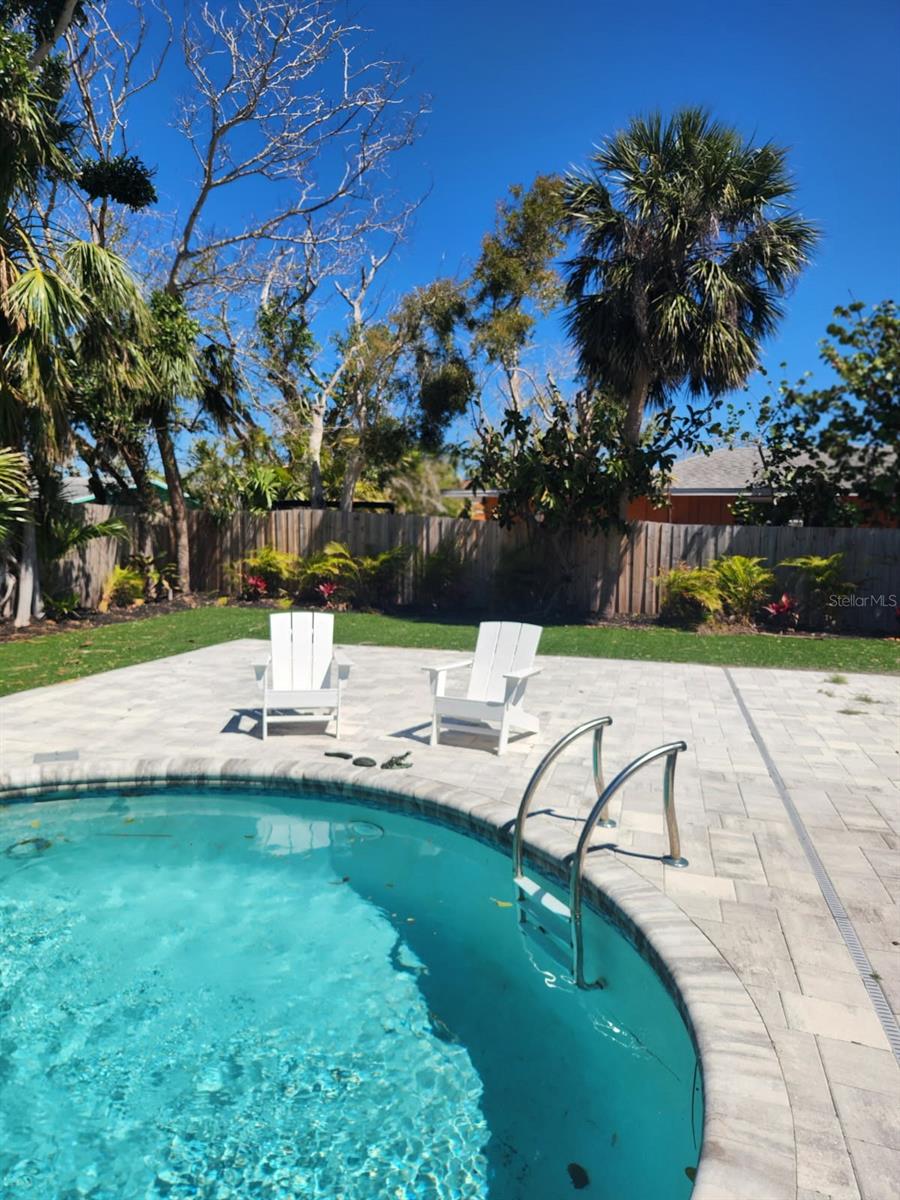 691 RUSSELL ST, LONGBOAT KEY, FL, 34228