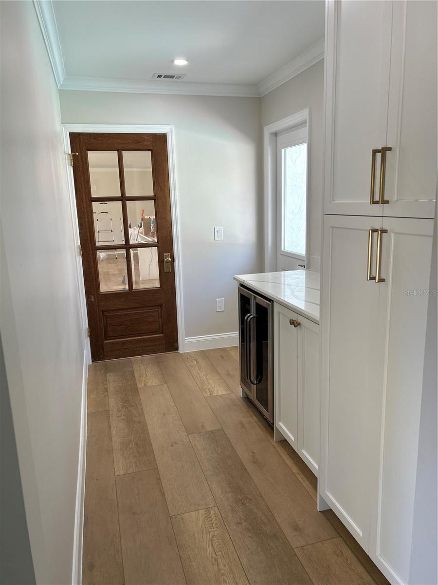 691 RUSSELL ST, LONGBOAT KEY, FL, 34228