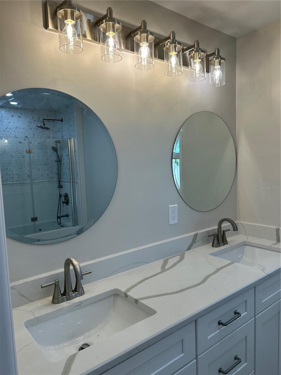 691 RUSSELL ST, LONGBOAT KEY, FL, 34228