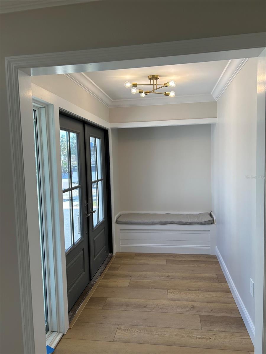 691 RUSSELL ST, LONGBOAT KEY, FL, 34228