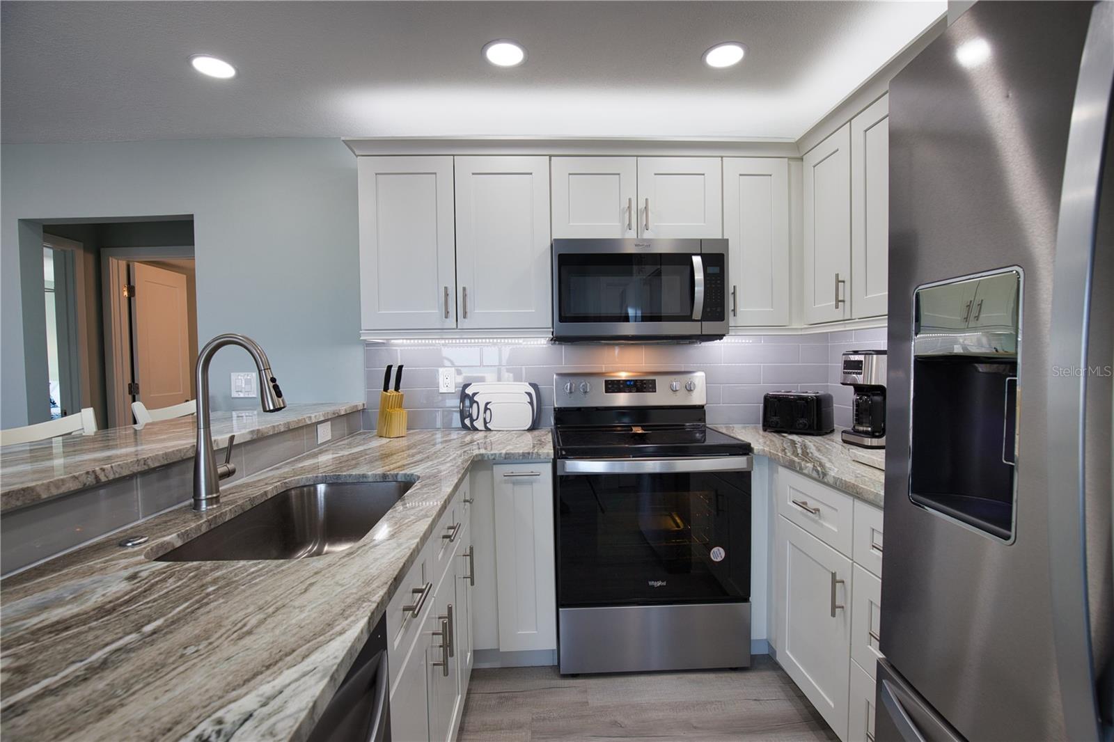 1107 SHORE VIEW DR, ENGLEWOOD, FL, 34223