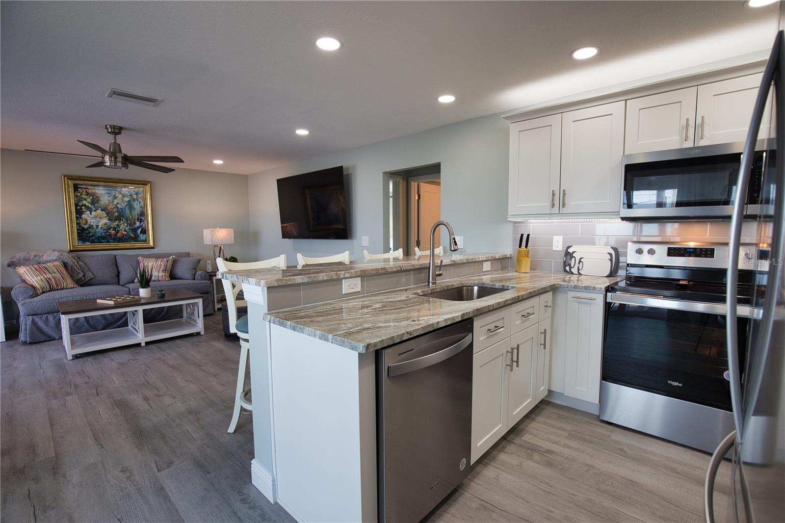 1107 SHORE VIEW DR, ENGLEWOOD, FL, 34223