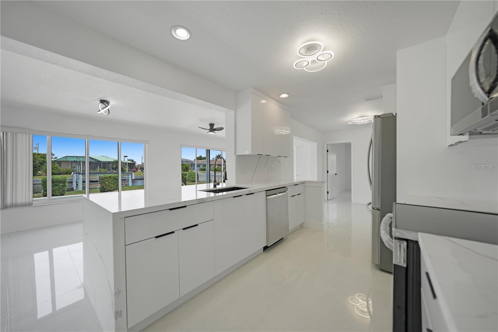830 NAPOLI LN, PUNTA GORDA, FL, 33950