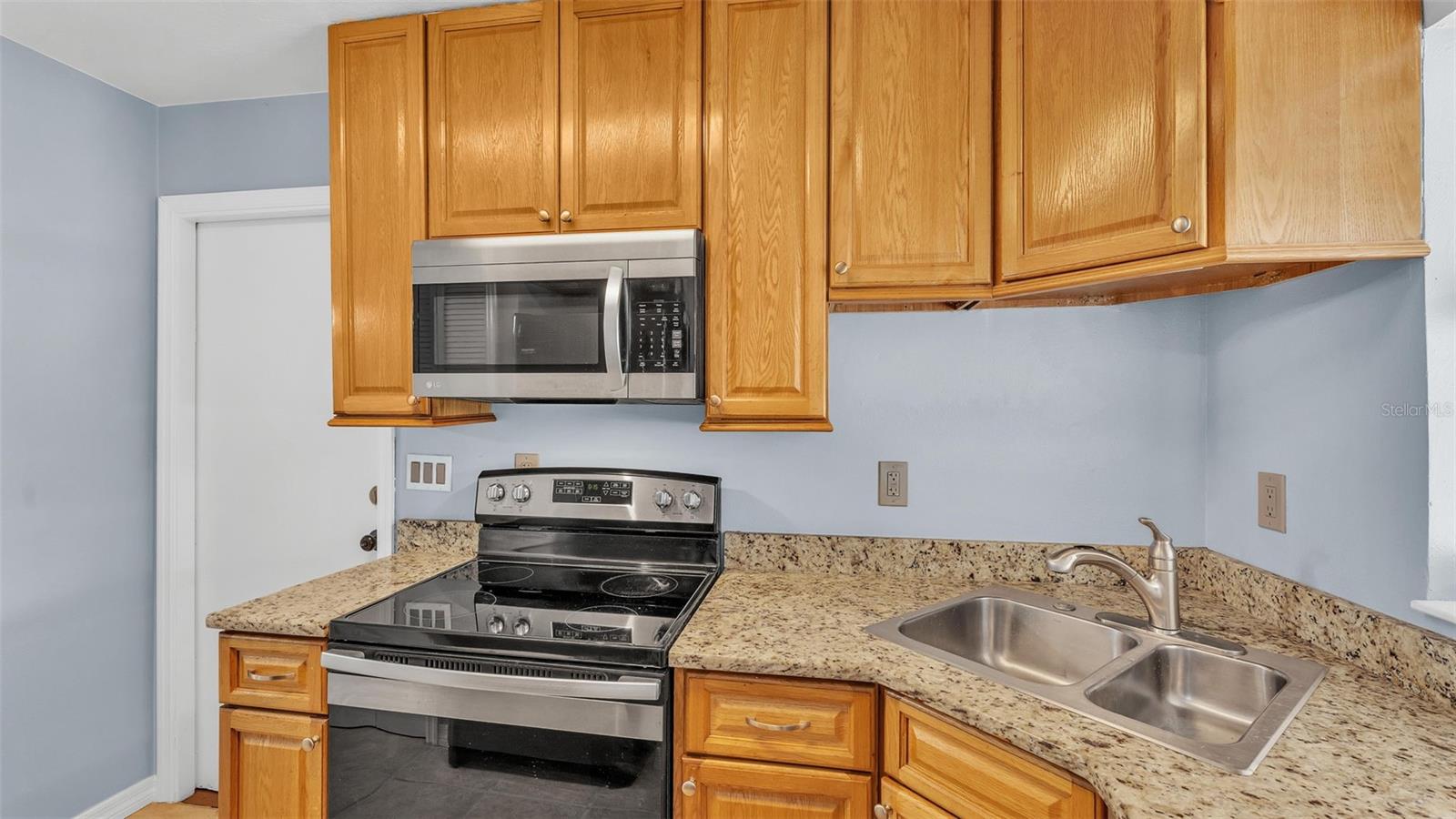 813 MIKASUKI DR, LAKELAND, FL, 33813