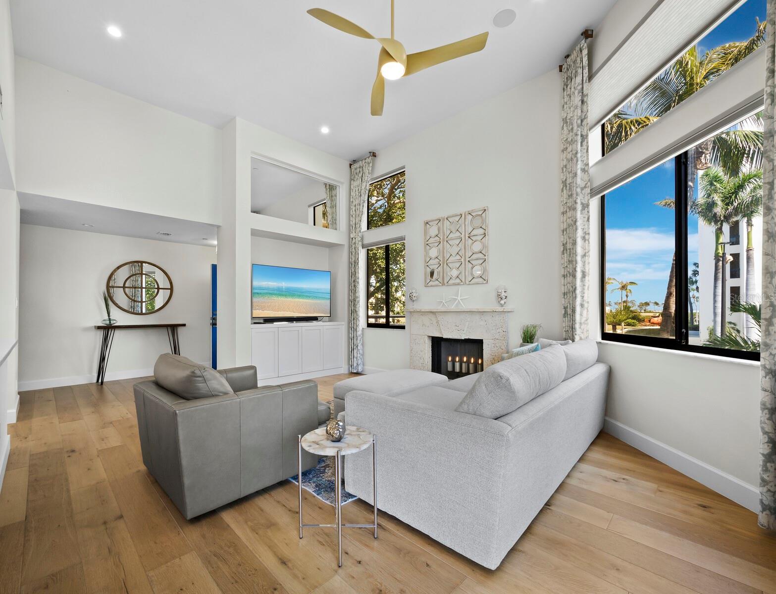 1928 HARBOURSIDE DR #1404, LONGBOAT KEY, FL, 34228