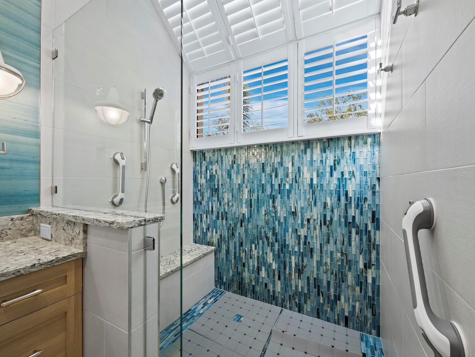 1928 HARBOURSIDE DR #1404, LONGBOAT KEY, FL, 34228