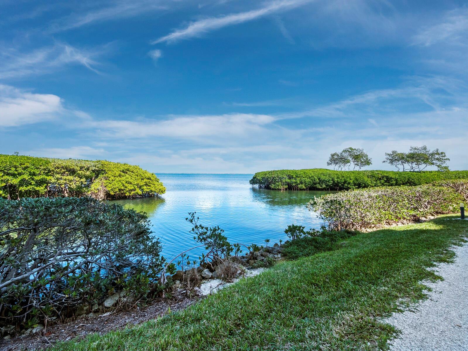 1928 HARBOURSIDE DR #1404, LONGBOAT KEY, FL, 34228