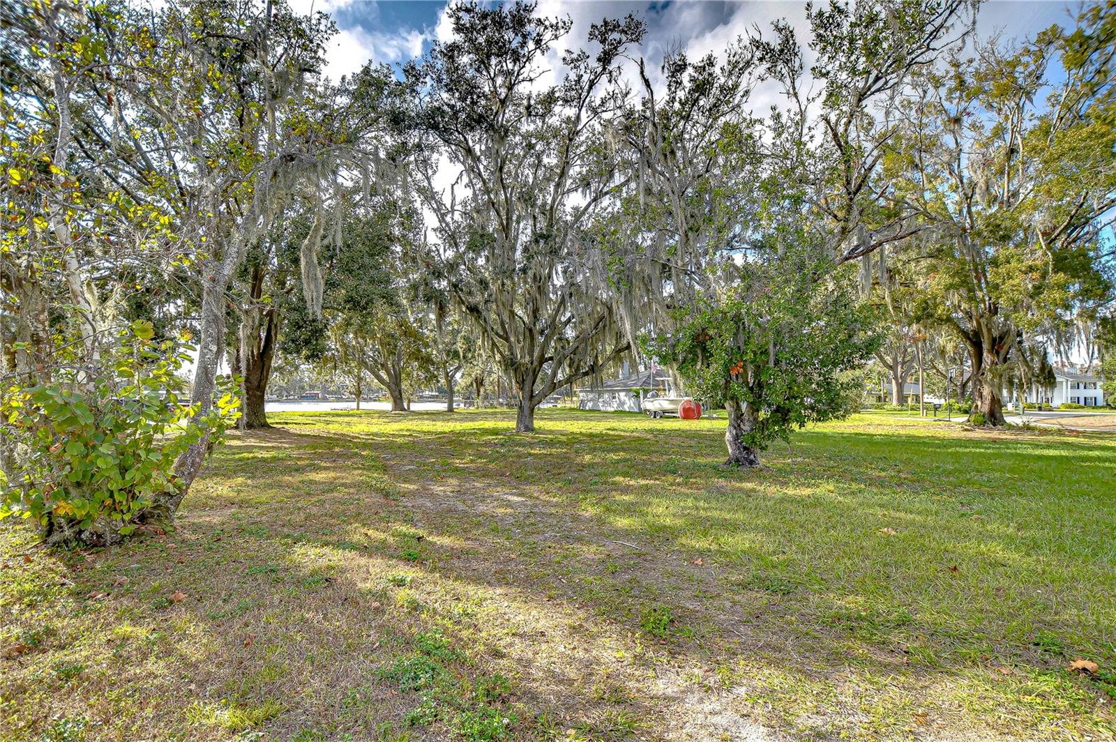 3207 LAKE PADGETT DR, LAND O LAKES, FL, 34639