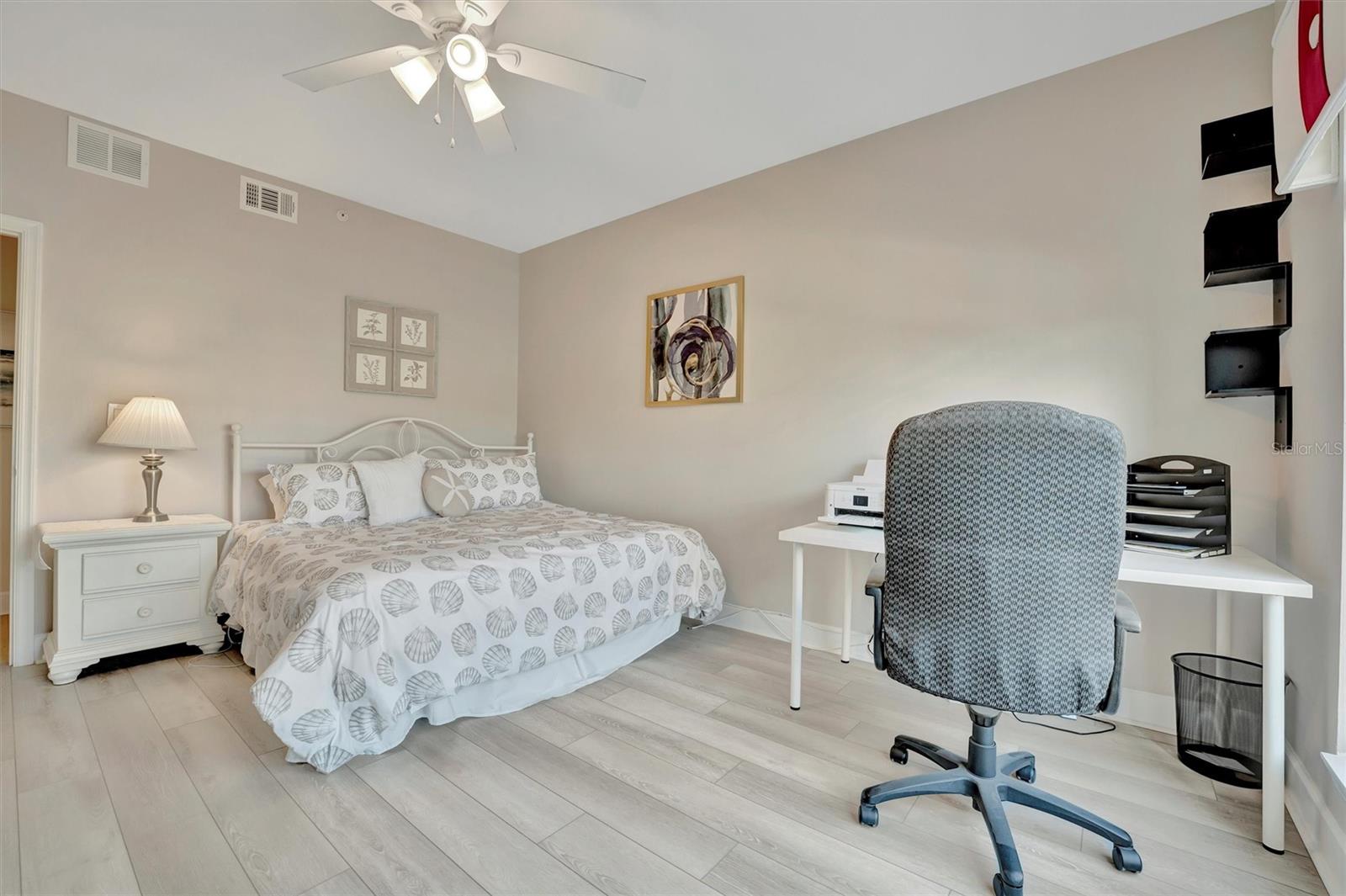 808 3RD AVE W #214, BRADENTON, FL, 34205