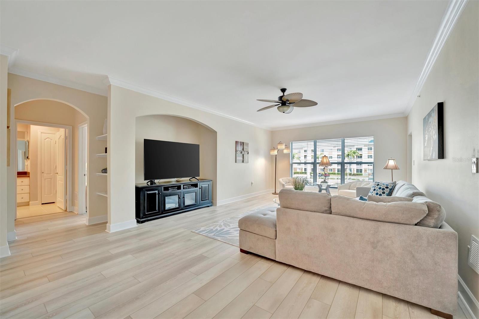 808 3RD AVE W #214, BRADENTON, FL, 34205