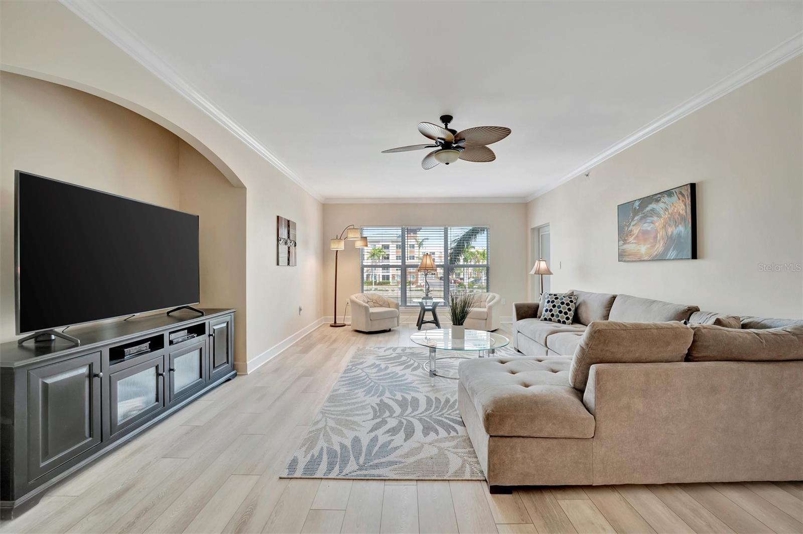 808 3RD AVE W #214, BRADENTON, FL, 34205
