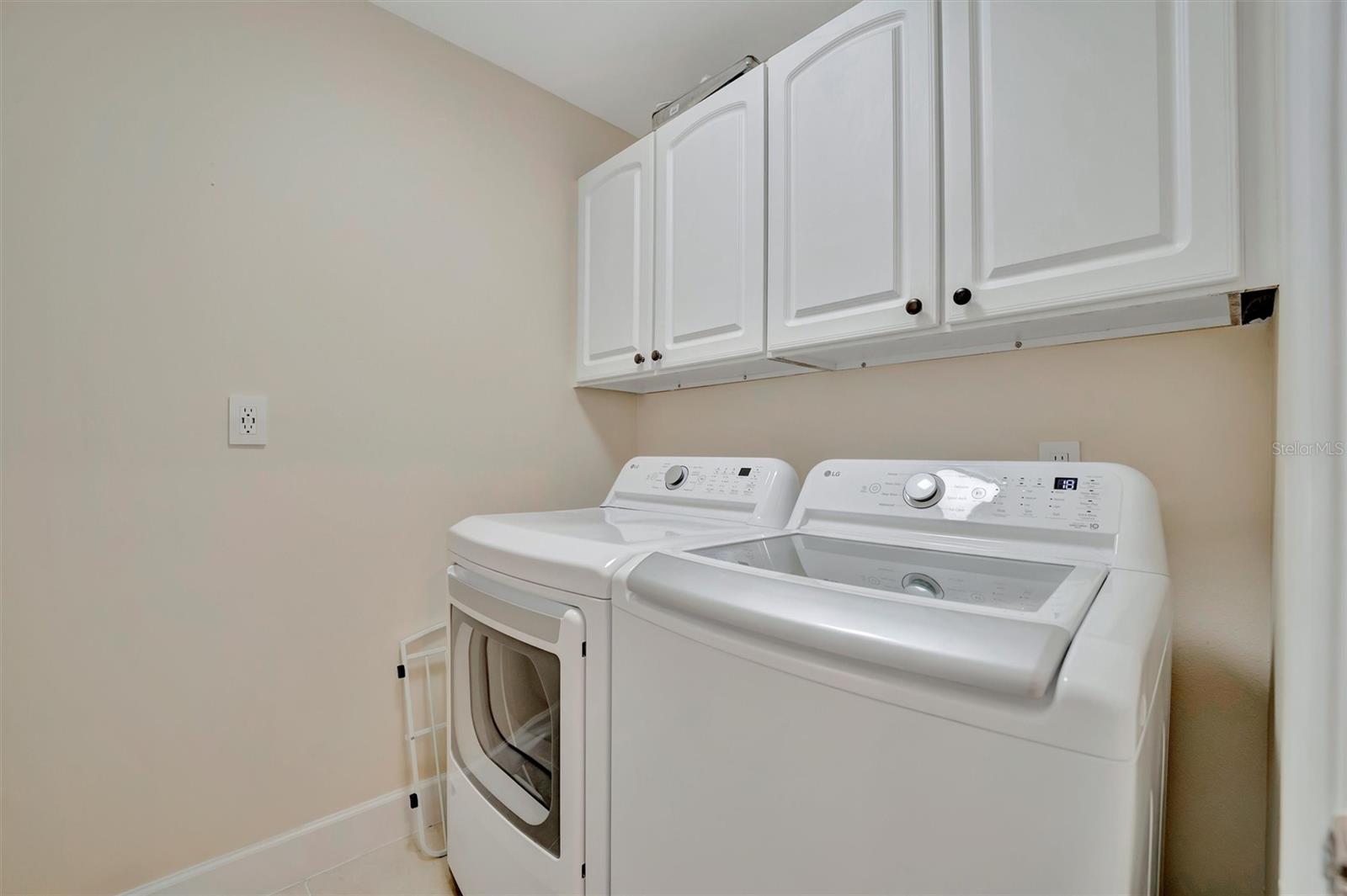 808 3RD AVE W #214, BRADENTON, FL, 34205