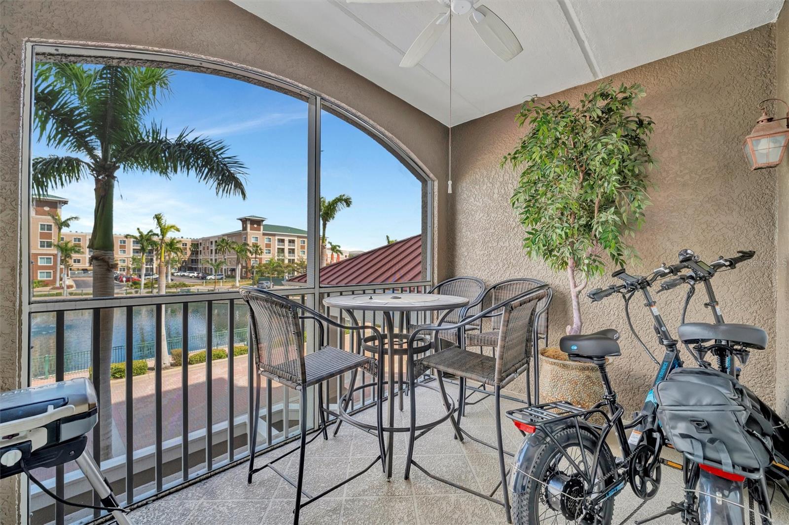 808 3RD AVE W #214, BRADENTON, FL, 34205