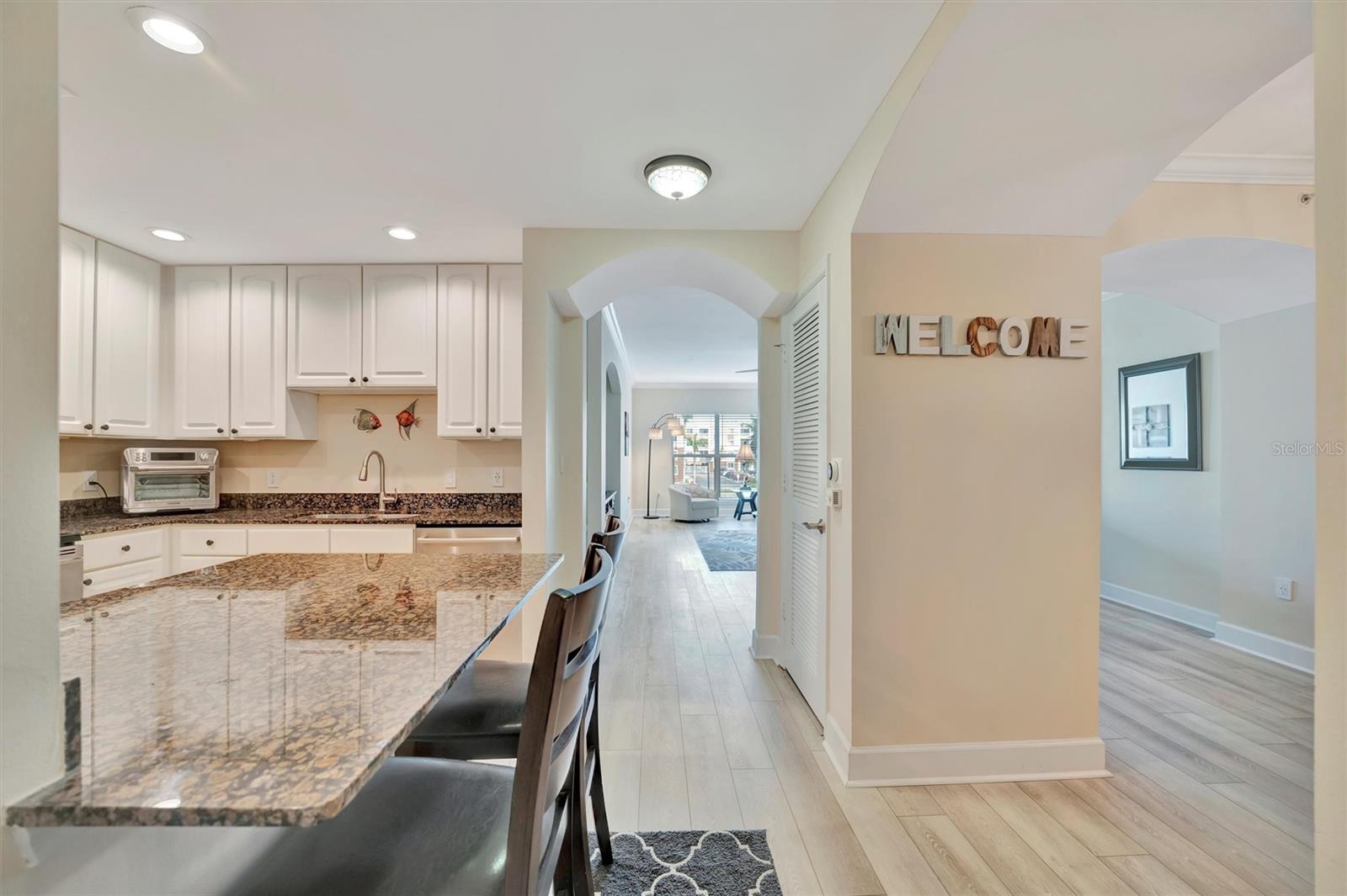 808 3RD AVE W #214, BRADENTON, FL, 34205